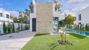 Villa for sale in Monte Biarritz, Estepona Est