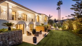 Villa for sale in Las Brisas, Nueva Andalucia