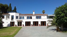 Villa en venta en Linda Vista Baja, San Pedro de Alcantara
