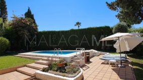 Villa en venta en Linda Vista Baja, San Pedro de Alcantara