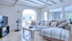 Villa en venta en Linda Vista Baja, San Pedro de Alcantara