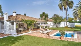 Villa for sale in Guadalmina Baja, San Pedro de Alcantara