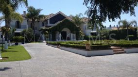 Villa for sale in El Paraiso, Estepona Öst