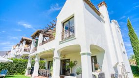 Villa for sale in Azata Golf, Estepona West