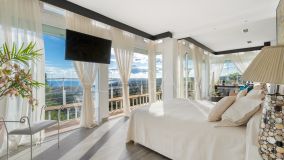 Villa for sale in Altos de Estepona