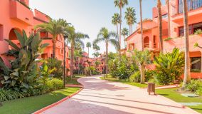 Appartement rez de chaussée for sale in Cabo Bermejo, Estepona Est