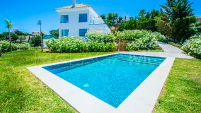 Chalet en venta en La Mairena, Marbella Este