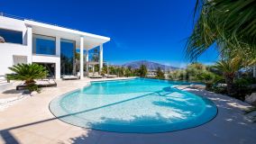 Villa for sale in Benahavis