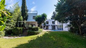 Villa en venta en Nueva Andalucia, Marbella