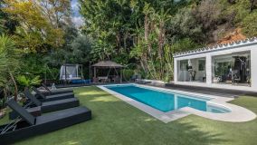 Villa en venta en El Rosario, Marbella Este