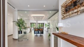 Villa for sale in El Rosario, Marbella East