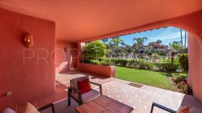 Apartamento planta baja a la venta en Estepona