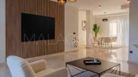 Apartamento en venta en Nueva Andalucia, Marbella