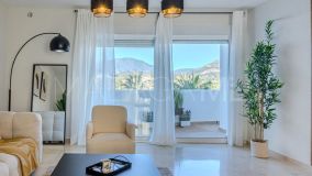 Apartamento en venta en Nueva Andalucia, Marbella