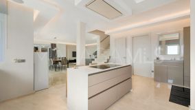 Villa zu verkaufen in Nueva Andalucia, Marbella