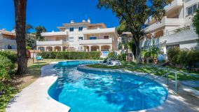 Apartamento en venta en Artola, Marbella Este