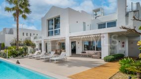 Villa for sale in La Mairena, Marbella Est
