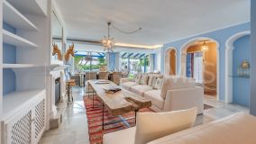 Maison de Ville for sale in Nueva Andalucia, Marbella