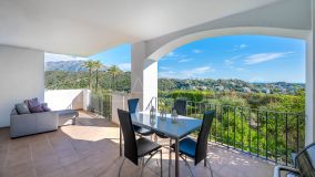 Apartamento Planta Baja en venta en La Quinta, Benahavis