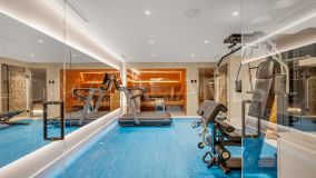 Villa en venta en La Resina Golf, Estepona Este