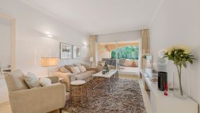 Apartamento en venta en Elviria, Marbella Este