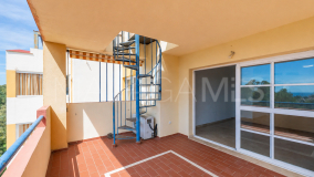 Penthouse for sale in El Paraiso, Estepona East