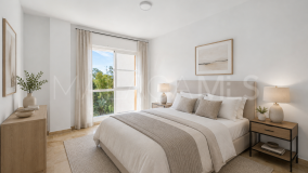 Ático en venta en El Paraiso, Estepona Este