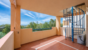 Penthouse for sale in El Paraiso, Estepona East