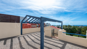 Penthouse for sale in El Paraiso, Estepona East