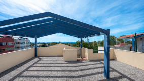 Penthouse for sale in El Paraiso, Estepona East