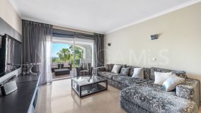 Lägenhet for sale in Altos de La Quinta, Benahavis