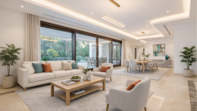 Villa for sale in Estepona