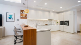 Villa for sale in Estepona