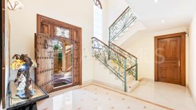 Villa en venta en Los Arqueros, Benahavis