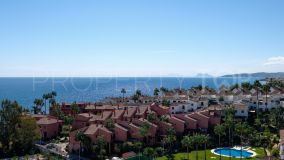 Front line Estepona West location duplex penthouse, stunning views and walking distance to Estepona Port and Town!