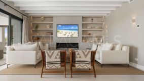 Villa for sale in Altos del Paraiso, Benahavis