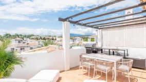 Penthouse for sale in Los Naranjos de Marbella, Nueva Andalucia