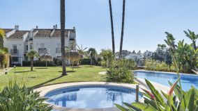Radhus for sale in Marbella Golden Mile