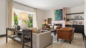 Casa en venta en Nueva Andalucia, Marbella