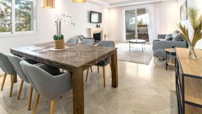 Comprar apartamento planta baja de 2 dormitorios en Nueva Andalucia