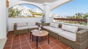 Comprar apartamento planta baja de 2 dormitorios en Nueva Andalucia