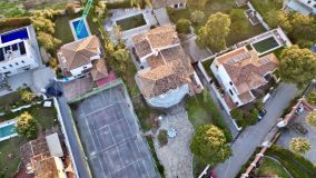 Villa for sale in Don Pedro, Estepona Ouest