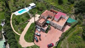 Villa en venta en Guadalobon, Estepona Oeste