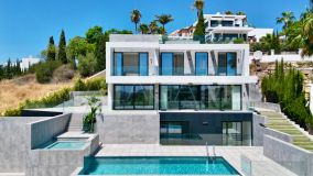 Villa for sale in Los Flamingos, Benahavis