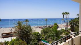 Apartamento en primera linea de playa en pleno centro de Estepona