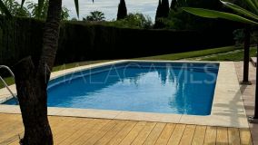 Villa en venta en Los Arqueros, Benahavis