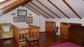 Adosado en venta en El Capricho, Marbella Golden Mile