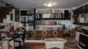 Adosado en venta en El Capricho, Marbella Golden Mile