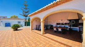 For sale Jávea villa with 5 bedrooms