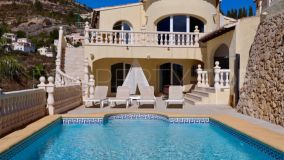 Villa for sale in Cumbre del Sol, 695,000 €